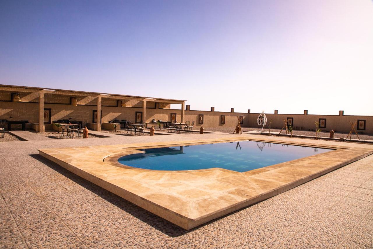 Traditional Riad Merzouga Dunes Exterior foto